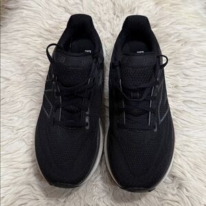 Women's New Balance Fresh Foam 1080 V13
Shoes W1080K13 Black Size 9 D